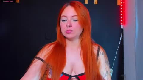 Snapshot of izyzys_baker chatting on 07-17-26, 08:43 hot izys online show from 07-17-26, 08:43