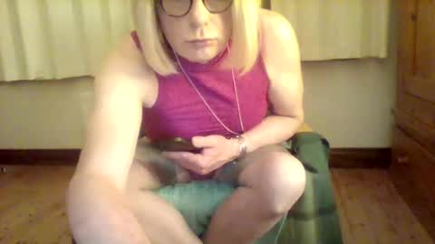 izzy_mchoney online show from 05-16-26, 12:40