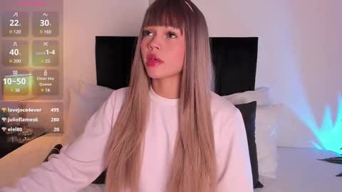 Snapshot of izzy_vega chatting on 02-10-25, 01:46 Izzy vega  online show from 02-10-25, 01:46