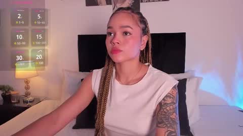 Snapshot of izzy_vega chatting on 03-08-25, 11:18 Izzy vega  online show from 03-08-25, 11:18