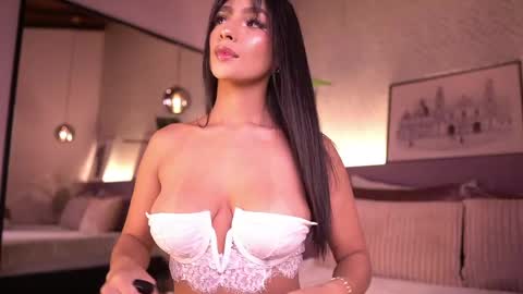 izzywild1 online show from 06-08-26, 11:10