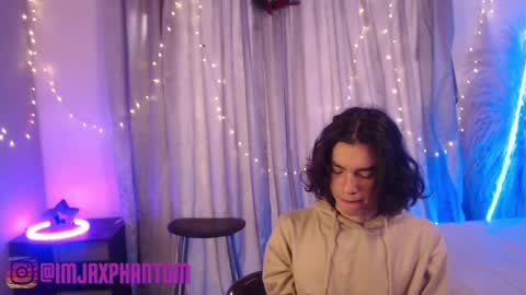 Hey im Jaxxxon check my info     online show from 12-03-24, 12:38