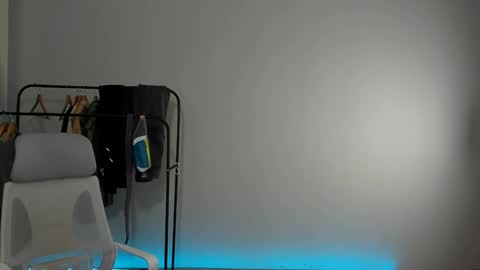 Snapshot of j_akira13 chatting on 12-09-24, 08:00 Danny online show from 12-09-24, 08:00