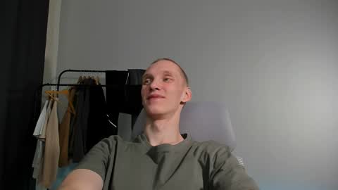 Snapshot of j_akira13 chatting on 12-19-24, 10:56 Danny online show from 12-19-24, 10:56