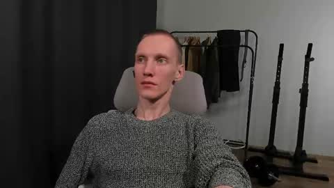 Snapshot of j_akira13 chatting on 02-21-25, 04:18 Danny online show from 02-21-25, 04:18