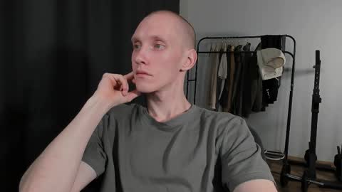 Snapshot of j_akira13 chatting on 02-26-25, 07:38 Danny online show from 02-26-25, 07:38