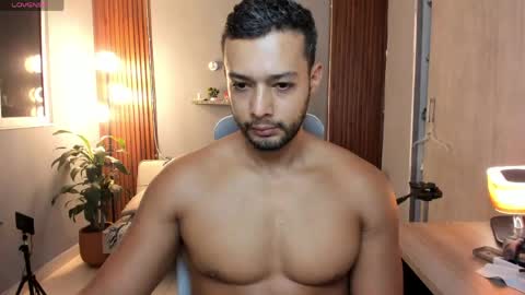 Snapshot of j_calix chatting on 06-07-26, 10:35 Calix Independient model Insta and twt Calixsnake online show from 06-07-26, 10:35
