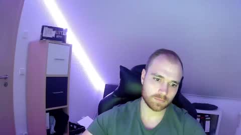 here4y online show from 12-19-24, 06:45