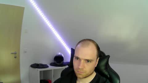 here4y online show from 04-05-26, 11:18