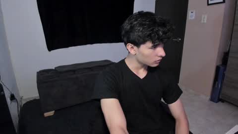 Snapshot of j_u_p_i_t_e_r chatting on 12-09-24, 11:47 Noah online show from 12-09-24, 11:47