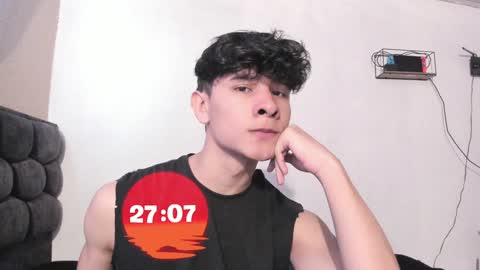 Snapshot of j_u_p_i_t_e_r chatting on 01-11-25, 03:31 Noah online show from 01-11-25, 03:31