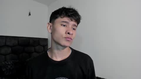 Snapshot of j_u_p_i_t_e_r chatting on 01-22-25, 11:21 Noah online show from 01-22-25, 11:21