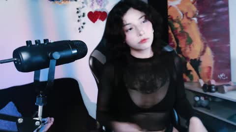 jade 18  online show from 04-24-26, 01:41