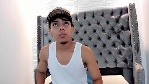 Snapshot of jaccock_4 chatting on 11-25-25, 04:01 Jacoock online show from 11-25-25, 04:01