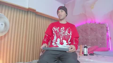 Snapshot of jack__baby_ chatting on 12-15-25, 03:00 jack__baby_ online show from 12-15-25, 03:00