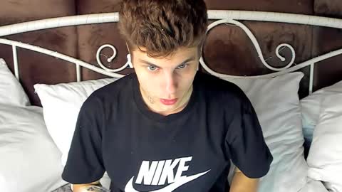 Snapshot of jack__wan chatting on 10-17-25, 07:33 Jack online show from 10-17-25, 07:33