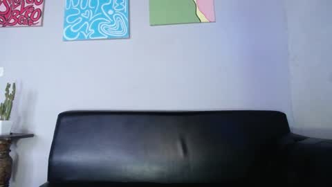 INDEPENDENT MODEL online show from 01-09-25, 03:12