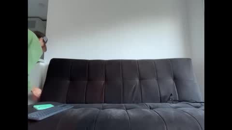 INDEPENDENT MODEL online show from 09-23-25, 11:46