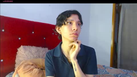 Laick online show from 04-25-26, 06:49