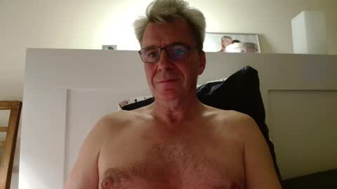 Snapshot of jackblack650 chatting on 10-06-25, 10:51 jackblack650 online show from 10-06-25, 10:51