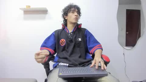 Jackes Taylor online show from 10-25-25, 05:37