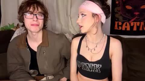 Snapshot of jackievilleof chatting on 12-21-25, 10:22 sophi scott online show from 12-21-25, 10:22