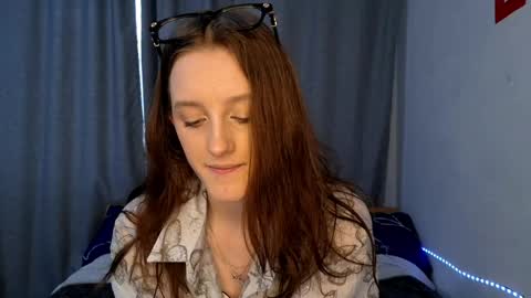 Lisa online show from 04-17-26, 01:03