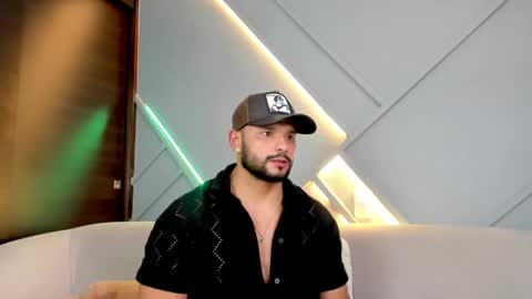 Snapshot of jackson_wayne__ chatting on 02-11-25, 10:07 Jackson Wayne online show from 02-11-25, 10:07