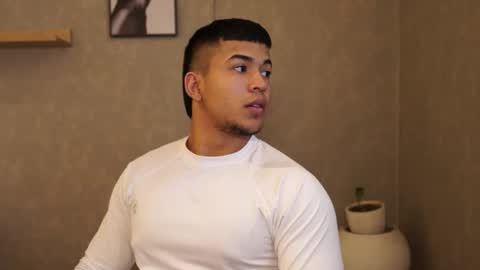 Jackson Bell online show from 04-07-26, 01:33