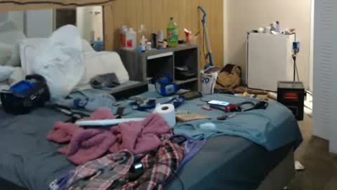 Snapshot of jacksonmale1974 chatting on 01-19-25, 01:21 funtimes49203 online show from 01-19-25, 01:21