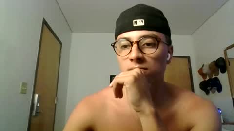 ImZacharyTyler online show from 06-19-26, 01:32