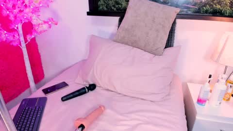 Snapshot of jacky_hoott chatting on 01-20-25, 01:32 Jacky hoott online show from 01-20-25, 01:32