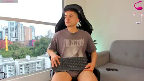 JACOB FERRER online show from 02-25-26, 07:01