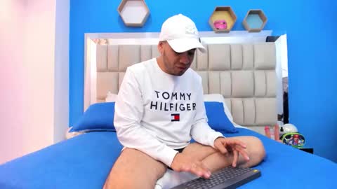 Snapshot of jacob_garcia_ chatting on 10-15-25, 07:14 jacob_garcia_ online show from 10-15-25, 07:14