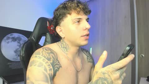 Snapshot of jacobb116 chatting on 10-26-25, 12:05 jacobb116 online show from 10-26-25, 12:05