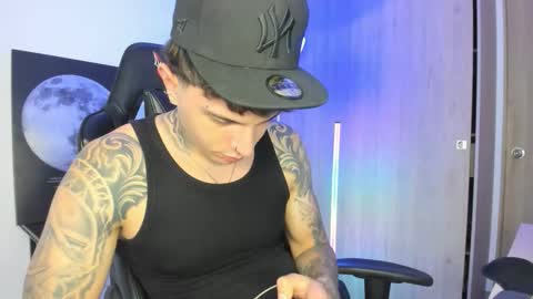 Snapshot of jacobb116 chatting on 11-14-25, 01:26 jacobb116 online show from 11-14-25, 01:26