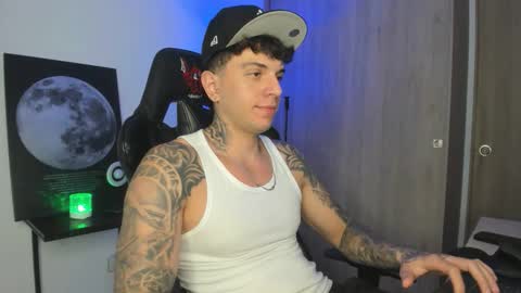 Snapshot of jacobb116 chatting on 11-28-25, 01:08 jacobb116 online show from 11-28-25, 01:08