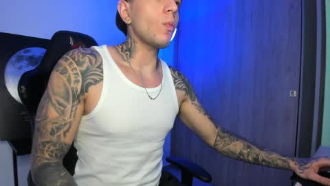 Snapshot of jacobb116 chatting on 12-05-25, 01:14 jacobb116 online show from 12-05-25, 01:14