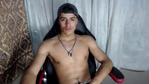 Snapshot of jacobbakerr chatting on 11-06-25, 05:41 Jacobbakerr online show from 11-06-25, 05:41