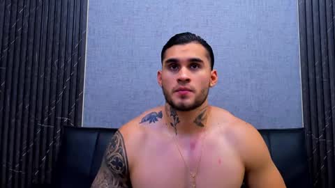 Snapshot of jacobsthorm chatting on 09-11-25, 04:01 jacobsthorm online show from 09-11-25, 04:01