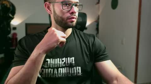 Snapshot of jacobt77 chatting on 12-04-25, 11:46 Jacob online show from 12-04-25, 11:46