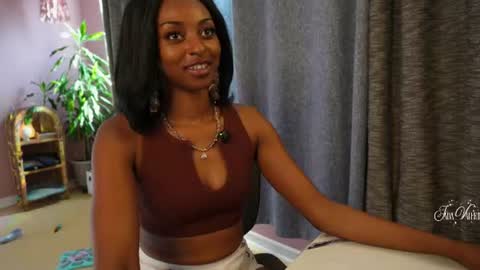 Snapshot of jada_valentine chatting on 07-11-26, 09:49 Jada online show from 07-11-26, 09:49