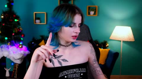 Snapshot of jade_castle chatting on 12-31-24, 10:58 jade_castle online show from 12-31-24, 10:58