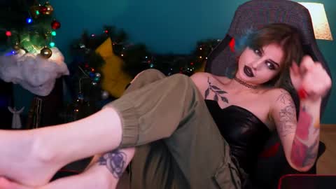 Snapshot of jade_castle chatting on 01-15-25, 05:19 jade_castle online show from 01-15-25, 05:19