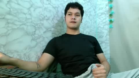 jade_halo online show from 05-01-26, 12:26