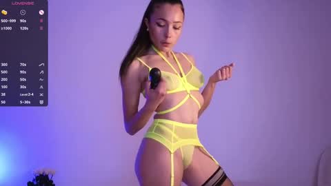 Snapshot of jade_paris chatting on 11-13-25, 06:51 Jade Paris online show from 11-13-25, 06:51