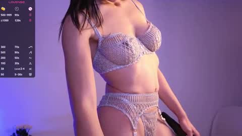 Snapshot of jade_paris chatting on 11-21-25, 07:45 Jade Paris online show from 11-21-25, 07:45