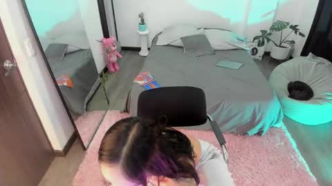 Jade  independent model online show from 12-16-25, 12:32