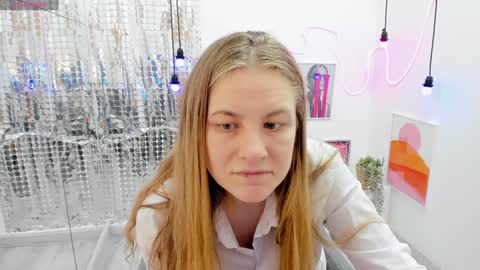 Jade online show from 01-10-25, 08:37