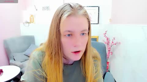 Jade online show from 12-14-25, 01:27